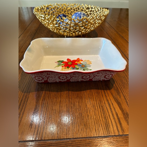 EUC Pioneer Woman Red Lace & Floral Stoneware Bakeware/Baking Dish, Used… - Picture 2 of 13